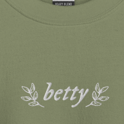 Betty - Embroidered Crew Neck